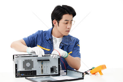 計(jì)算機(jī)維修中測(cè)電表的正確使用與觀(guān)察要點(diǎn)