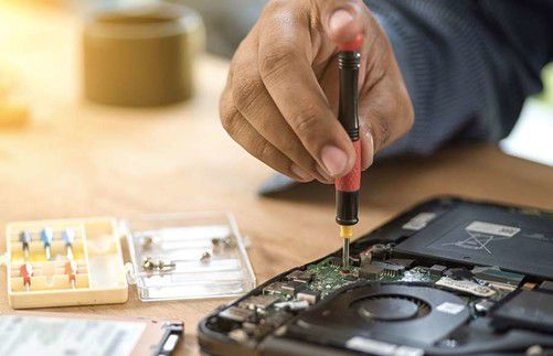 電腦故障別慌！除了男朋友，這些專(zhuān)業(yè)維修渠道值得信賴(lài)